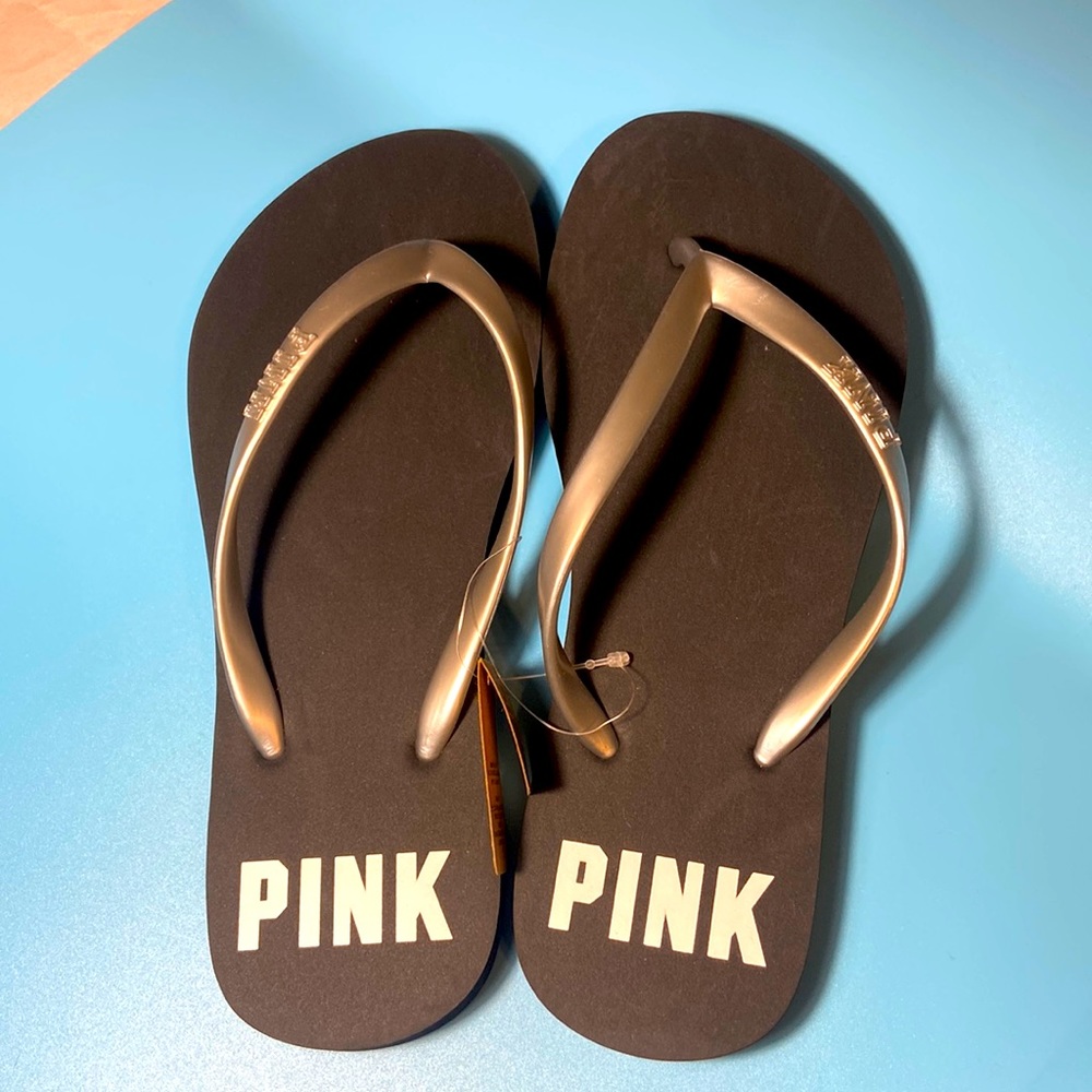 💕 Black Flip Flops by PINK Sz Small